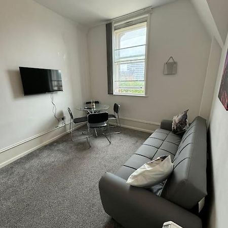 City Center Gem- Flat For 6 In Sheffield Gs404 Экстерьер фото