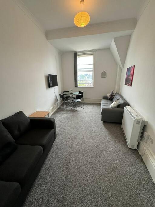 City Center Gem- Flat For 6 In Sheffield Gs404 Экстерьер фото